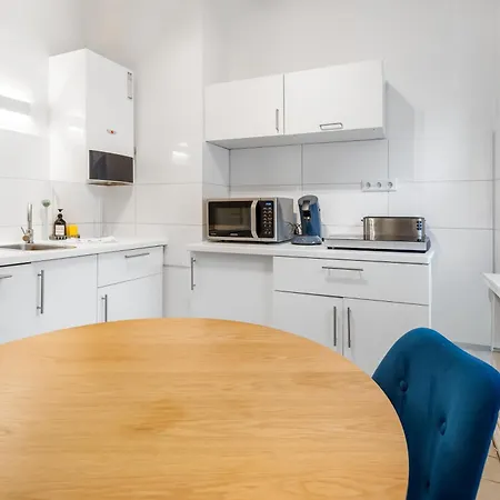 Jakse-apartments - Urban Jungle - Lage & Flexibler Checkin Appartement